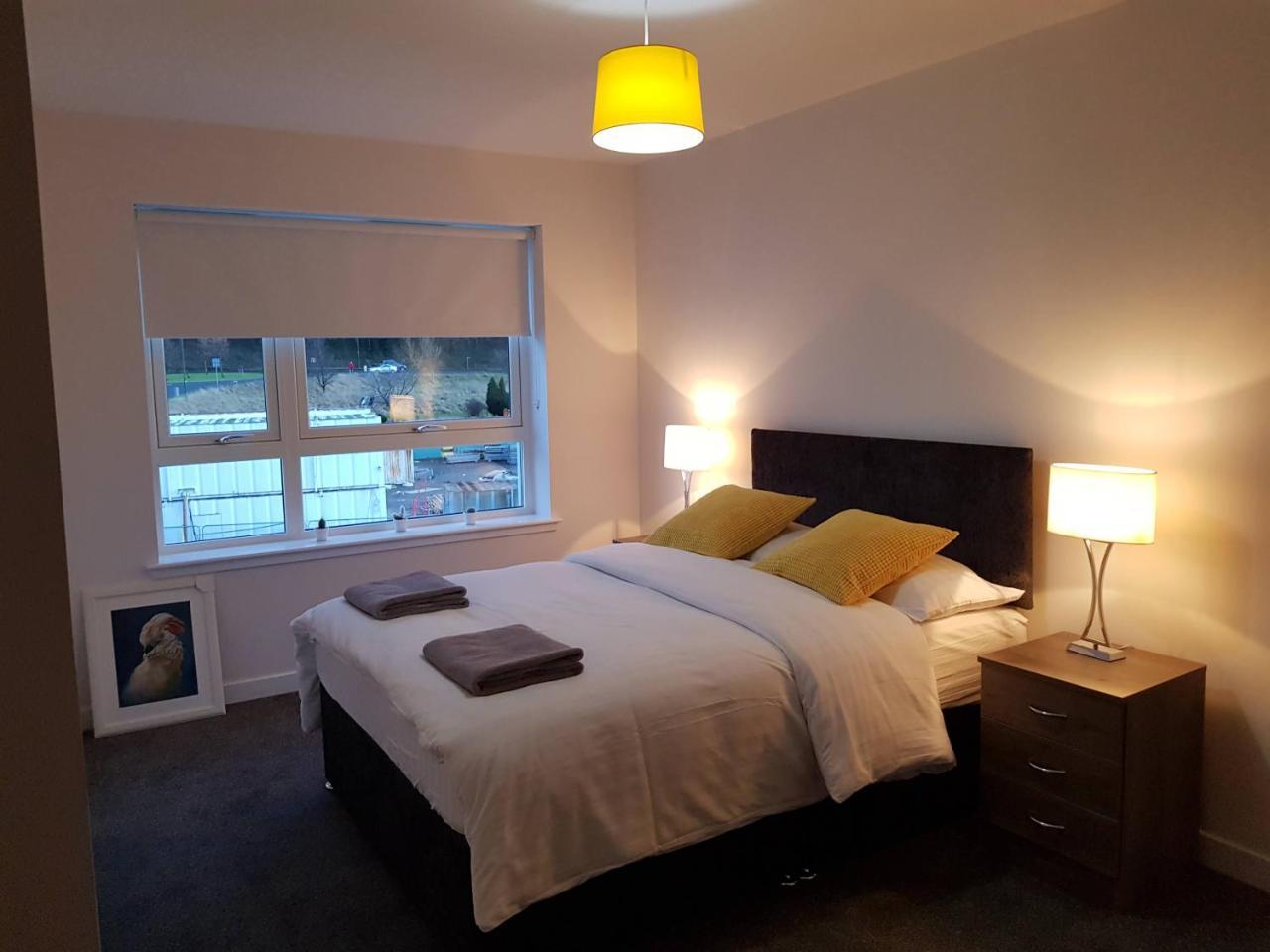 3 Royal View Apartments 스털링 외부 사진